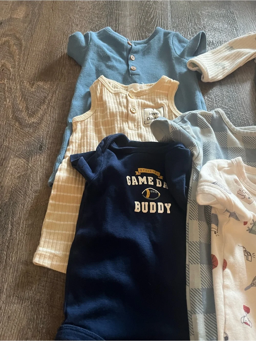 6 month baby bundle (8 pieces)